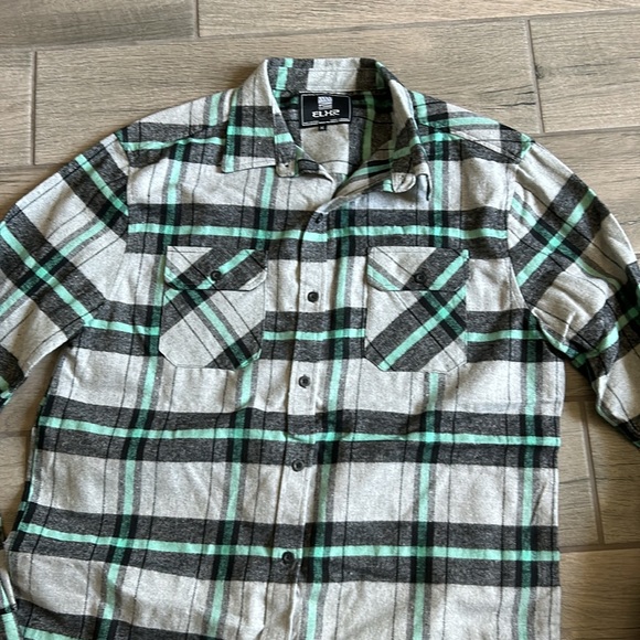Elxr plaid button front shirt - Picture 2 of 5